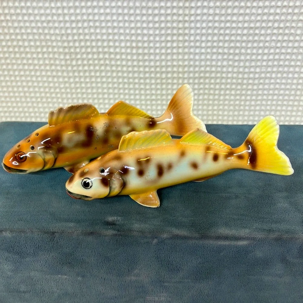 Walleye Pike, salt and pepper shaker set